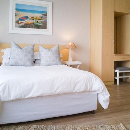 Flora Bay Resort Hout Bay Exterior photo
